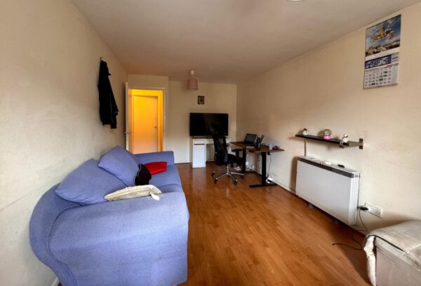 Hounslow, TW4