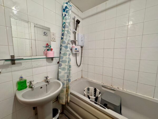 Hounslow, TW4