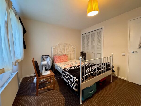 Hounslow, TW4