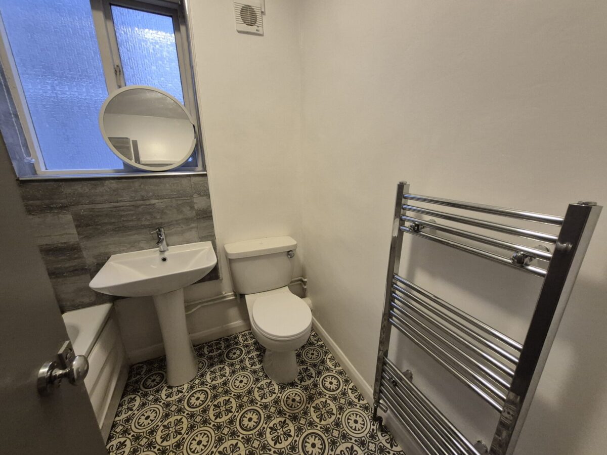 Hainualt Road, Leytonstone, E11