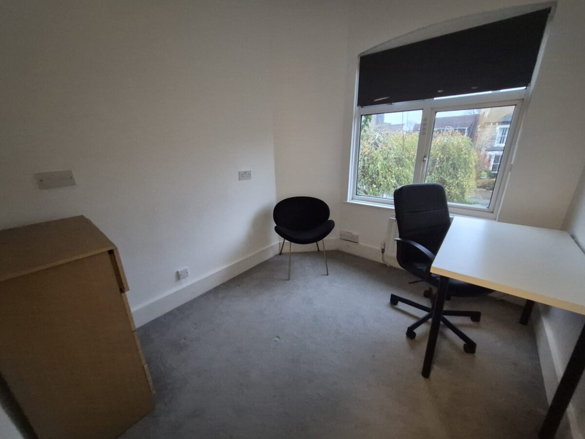 Hainualt Road, Leytonstone, E11