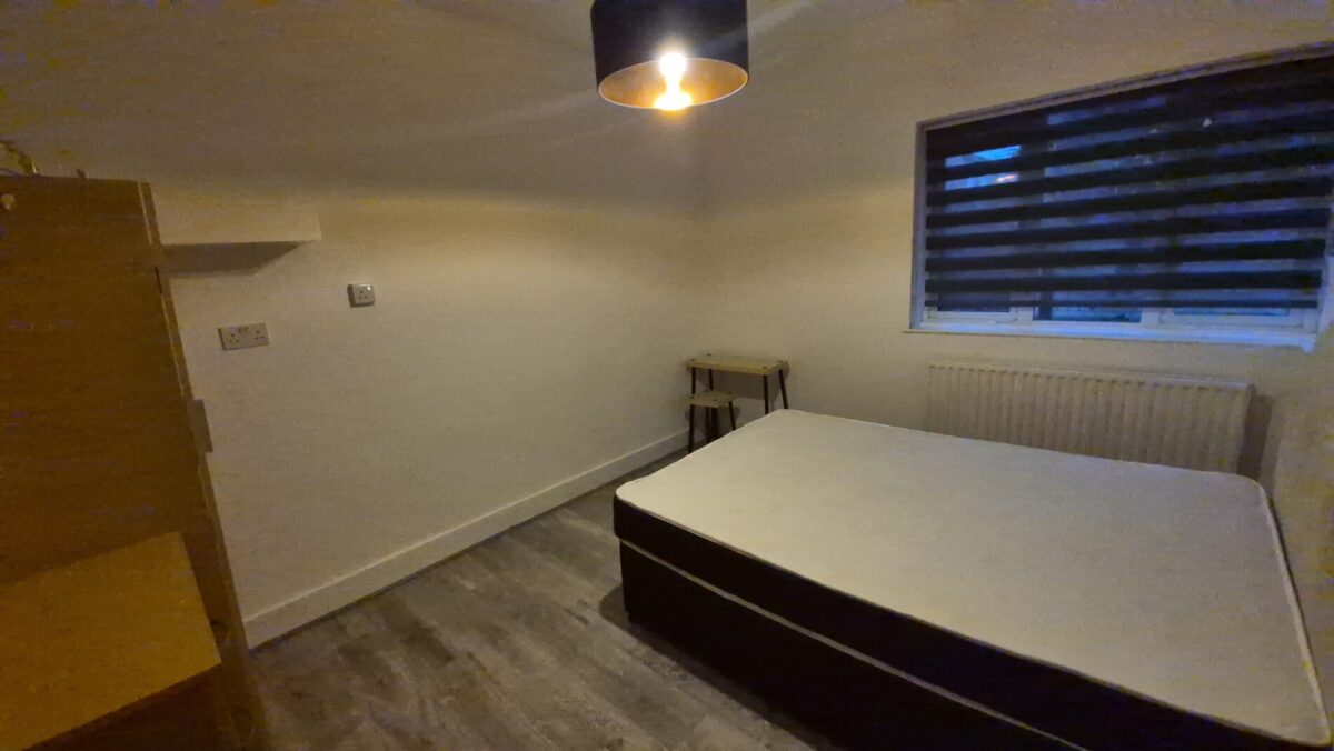 Hainualt Road, Leytonstone, E11