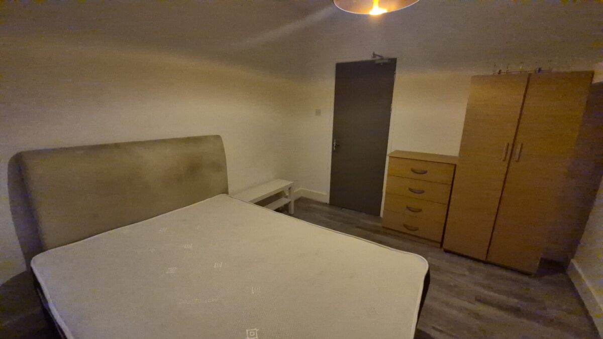 Hainualt Road, Leytonstone, E11