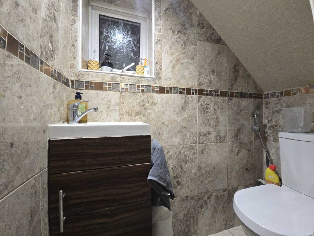 Wimborne Avenue, Hayes, UB4