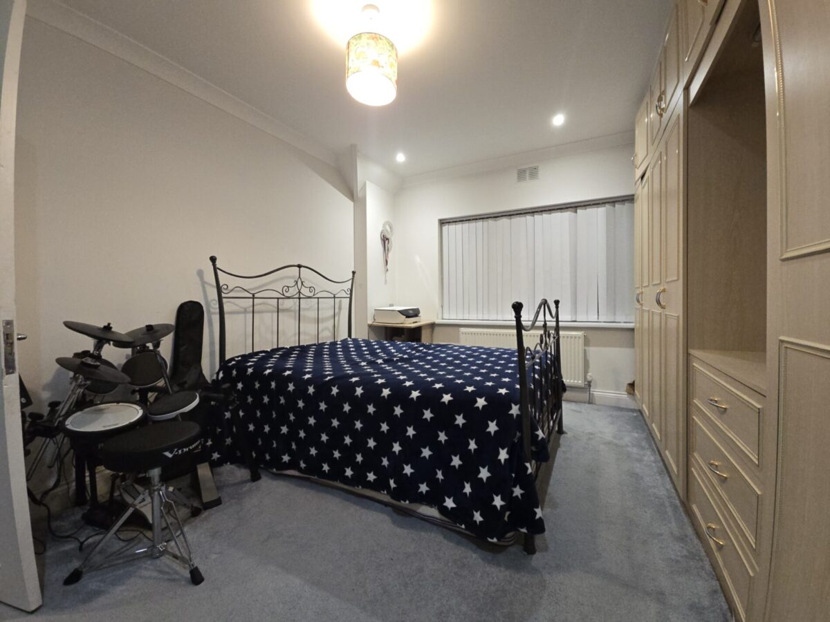 Wimborne Avenue, Hayes, UB4