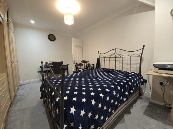 Wimborne Avenue, Hayes, UB4