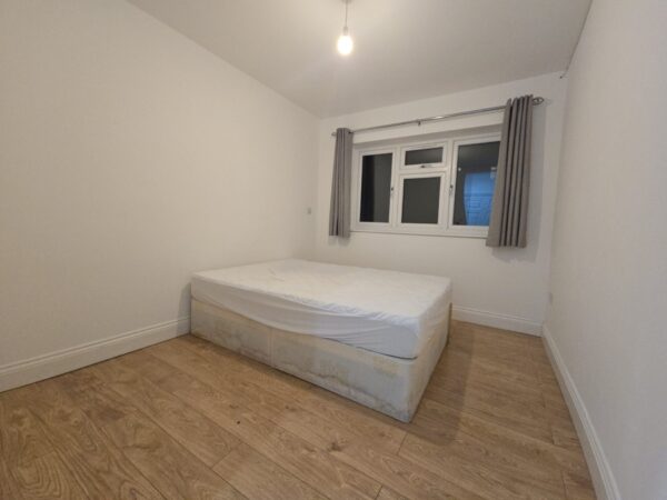 Uxbridge Road, Southall, UB1