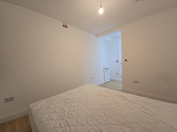 Uxbridge Road, Southall, UB1