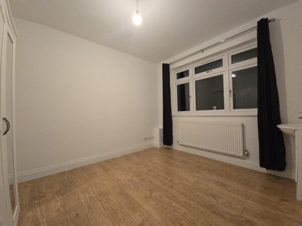 Uxbridge Road, Southall, UB1