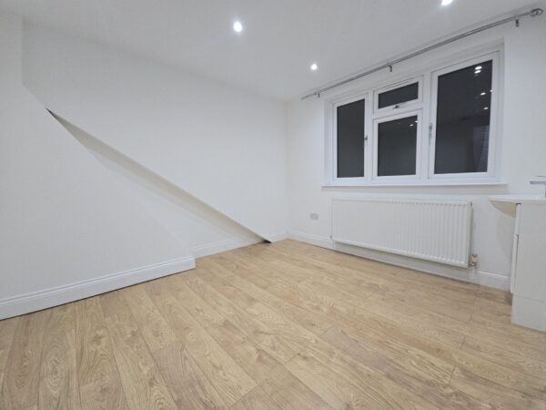 Uxbridge Road, Southall, UB1