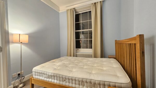 St Georges Square, London, SW1V