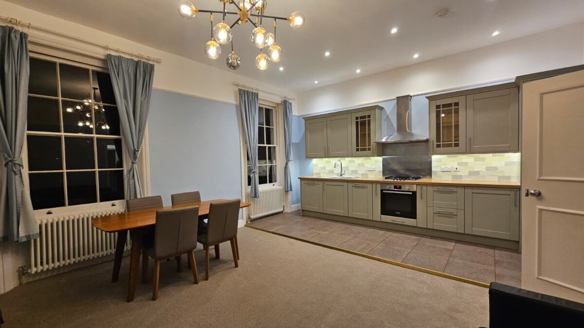 St Georges Square, London, SW1V