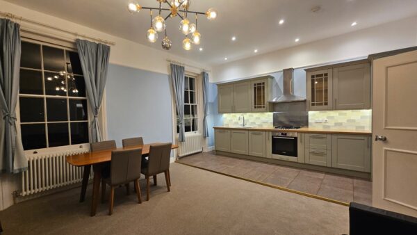 St Georges Square, London, SW1V