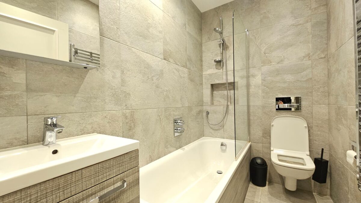 St Georges Square, London, SW1V