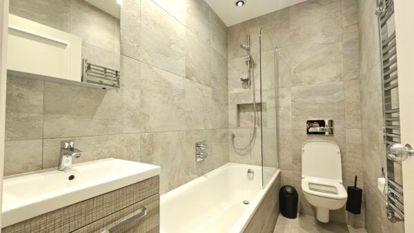 St Georges Square, London, SW1V