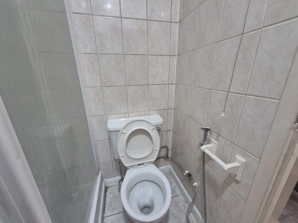 Wesley Avenue, London, Ealing, NW10