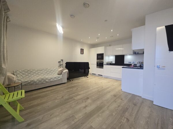 Lakeside Drive, London, NW10