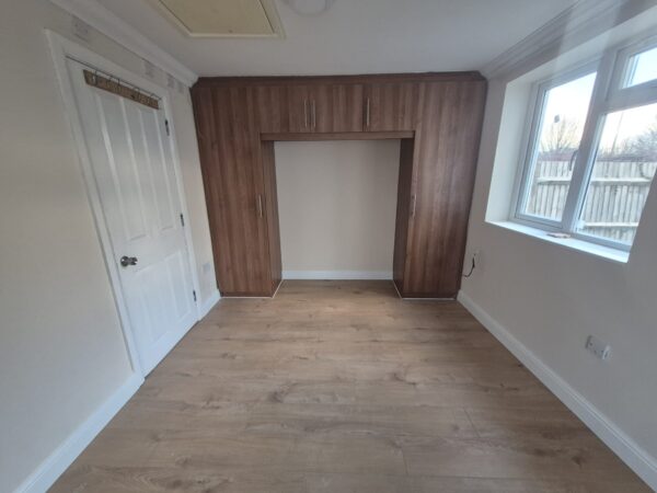 Bath Road, Harmondsworth, West Drayton, UB7