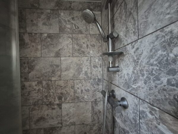 Bath Road, Harmondsworth, West Drayton, UB7