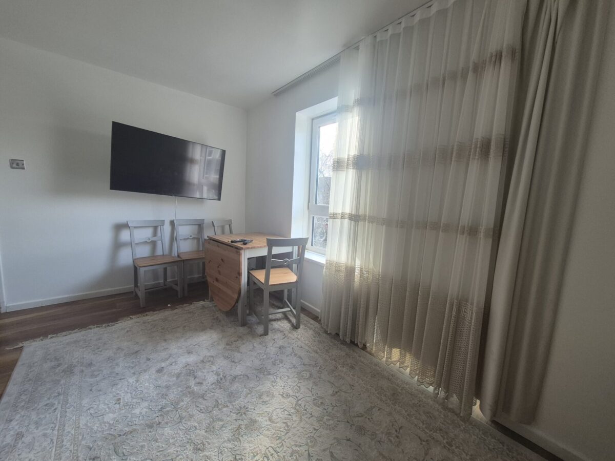 Crefeld Close, London, W6