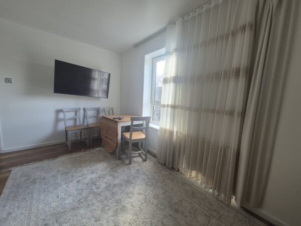 Crefeld Close, London, W6