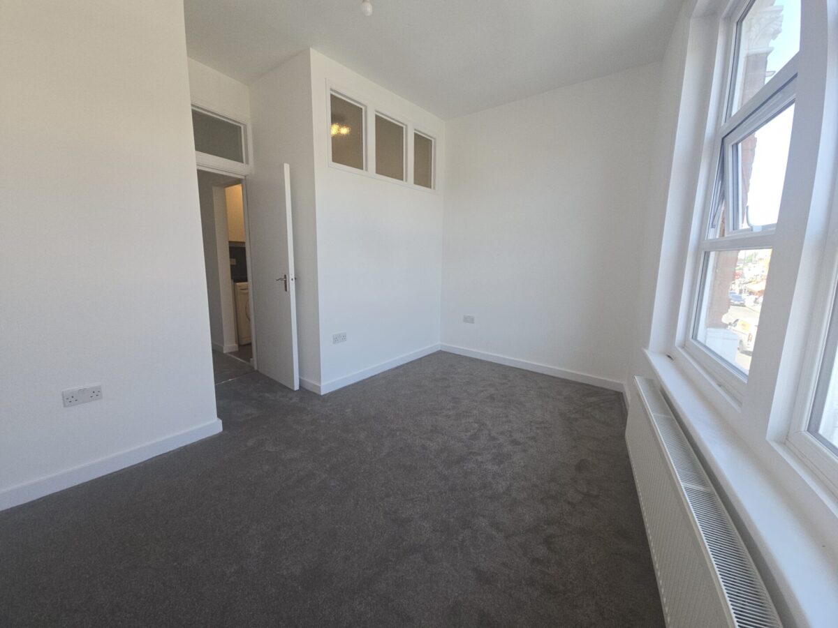 High Road, Willsden, NW10