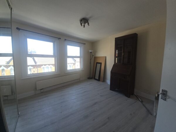 High Road, Willsden, NW10