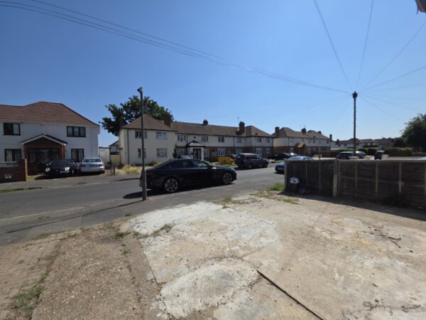 North Road, West Drayton, UB7