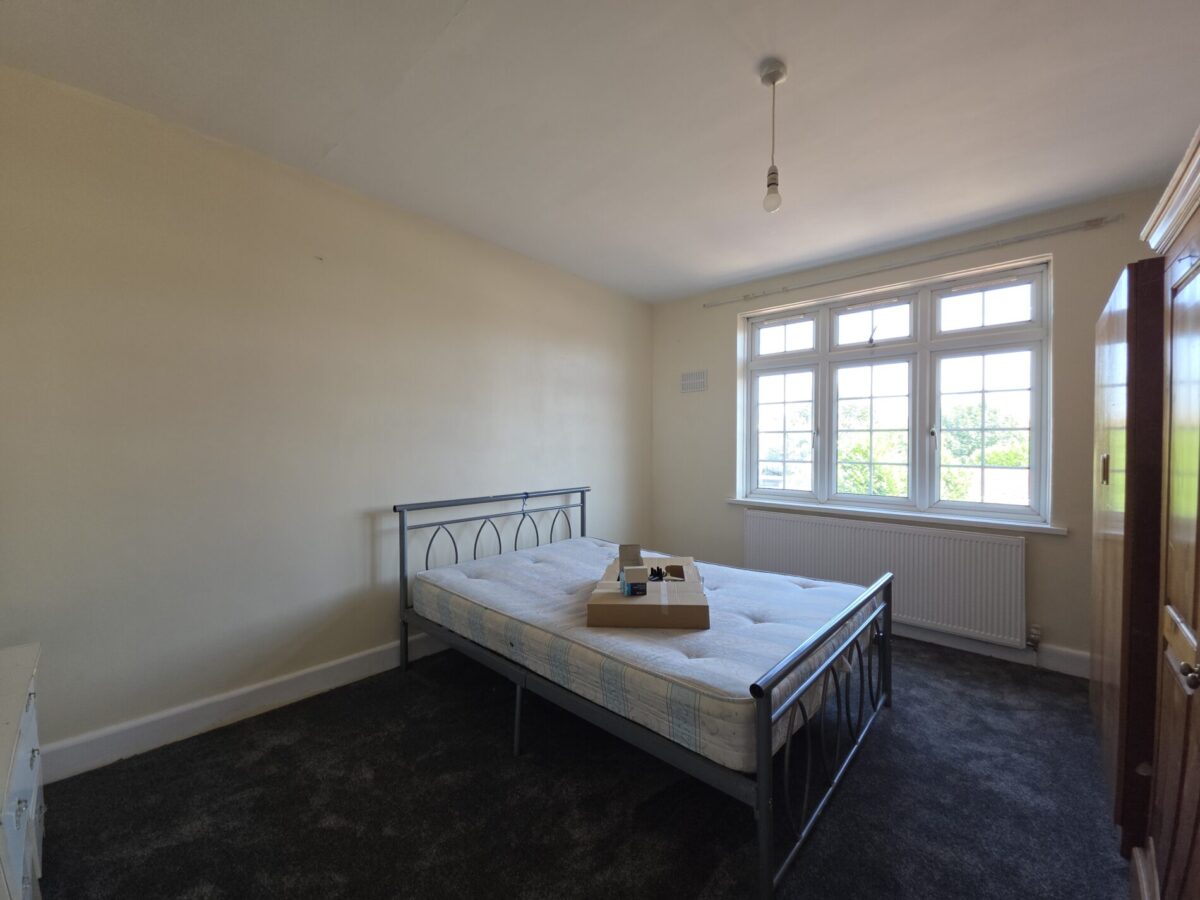 Dene Avenue, Hounslow