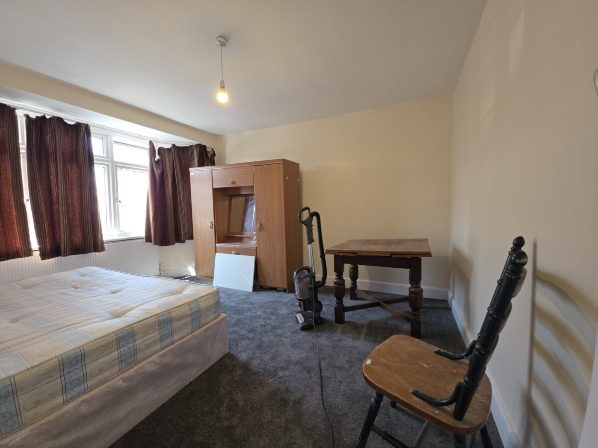 Dene Avenue, Hounslow
