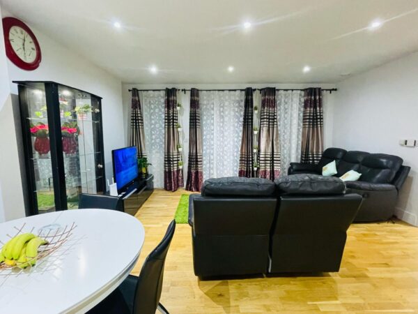 Topaz Apartments, Hounslow High Street, TW3