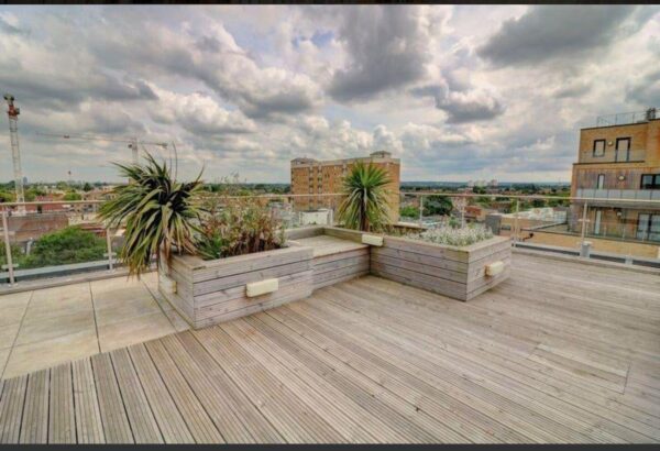 Topaz Apartments, Hounslow High Street, TW3