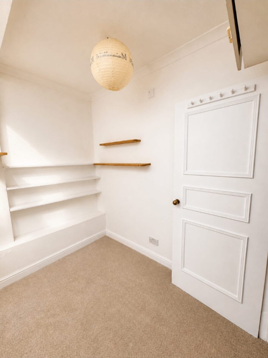 Nevern Square, SW5