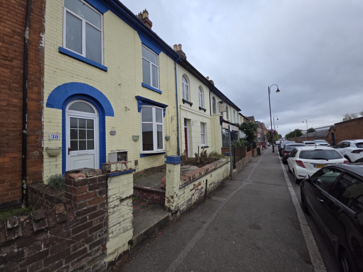 Stratford Road, Wolverton, MK12