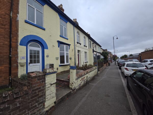Stratford Road, Wolverton, MK12