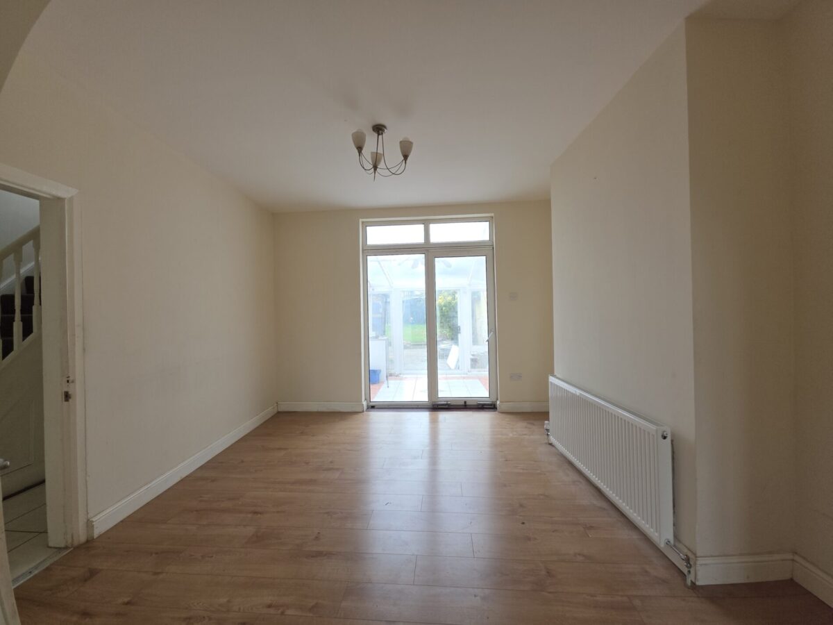 Stratford Road, Wolverton, MK12