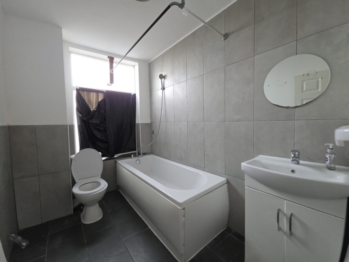 Stratford Road, Wolverton, MK12