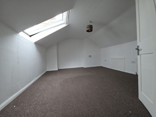 Stratford Road, Wolverton, MK12